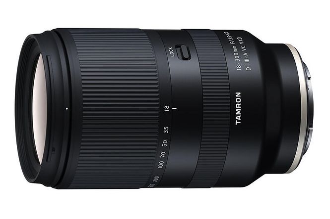 Hovedbilde Tamron 18-300/3.5-6.3 Di III-A VC VXD for Sony E ...
