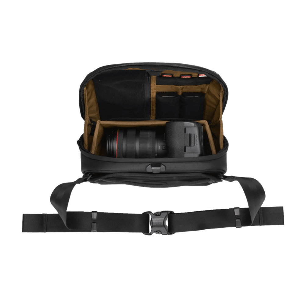 Gomatic  Peter McKinnon Camera Sling 5L