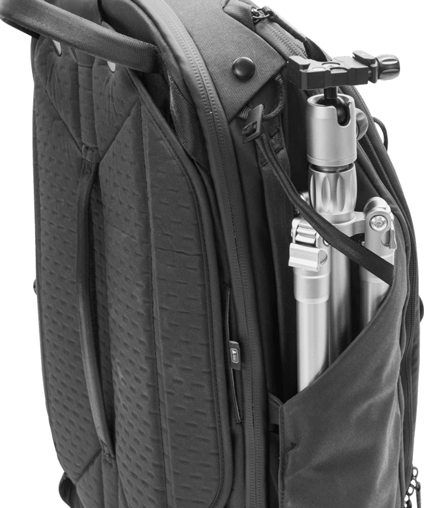 Peak Design Travel Backpack 45L // Black