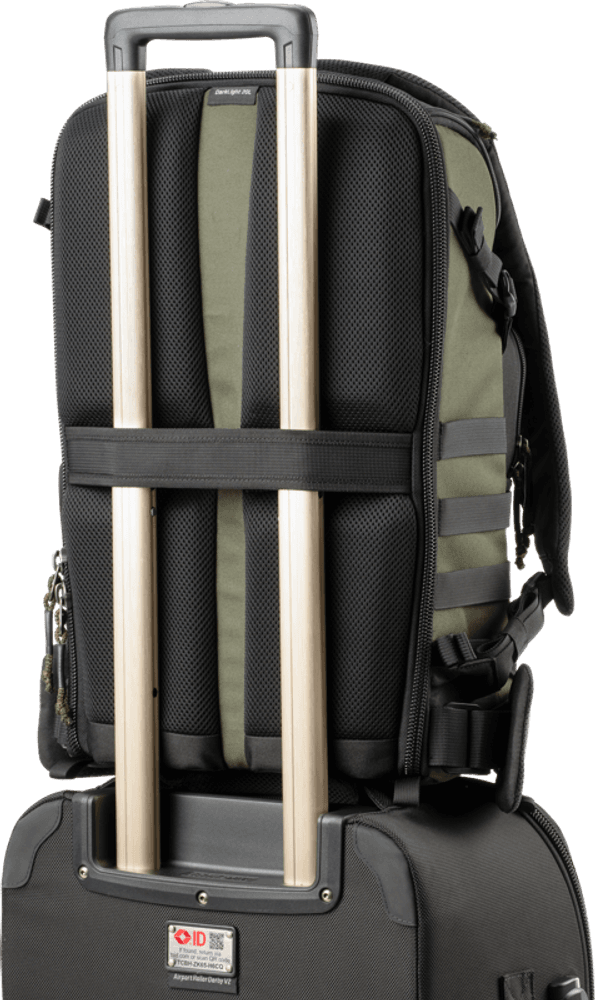 Think Tank DarkLight Backpack 20L, Montane Green